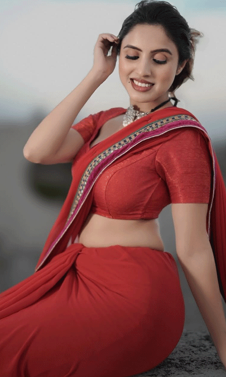 Lal Pari in Twilight: Priyanka Kholgades Red Magic