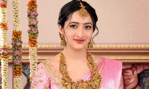 యాడ్స్‌తో మహేష్ మేనకోడలు.. స్టన్నింగ్ సర్ ప్రైజ్