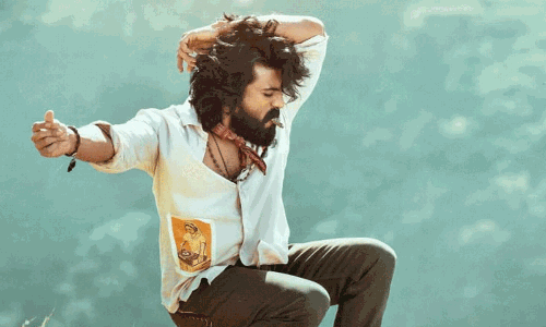 చరణ్ చికిరి.. అదే హైలెట్