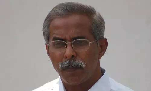 మాజీ మంత్రి వివేకా కేసులో సంచలనం.. ఇద్దరు పోలీసులపై చర్యలు