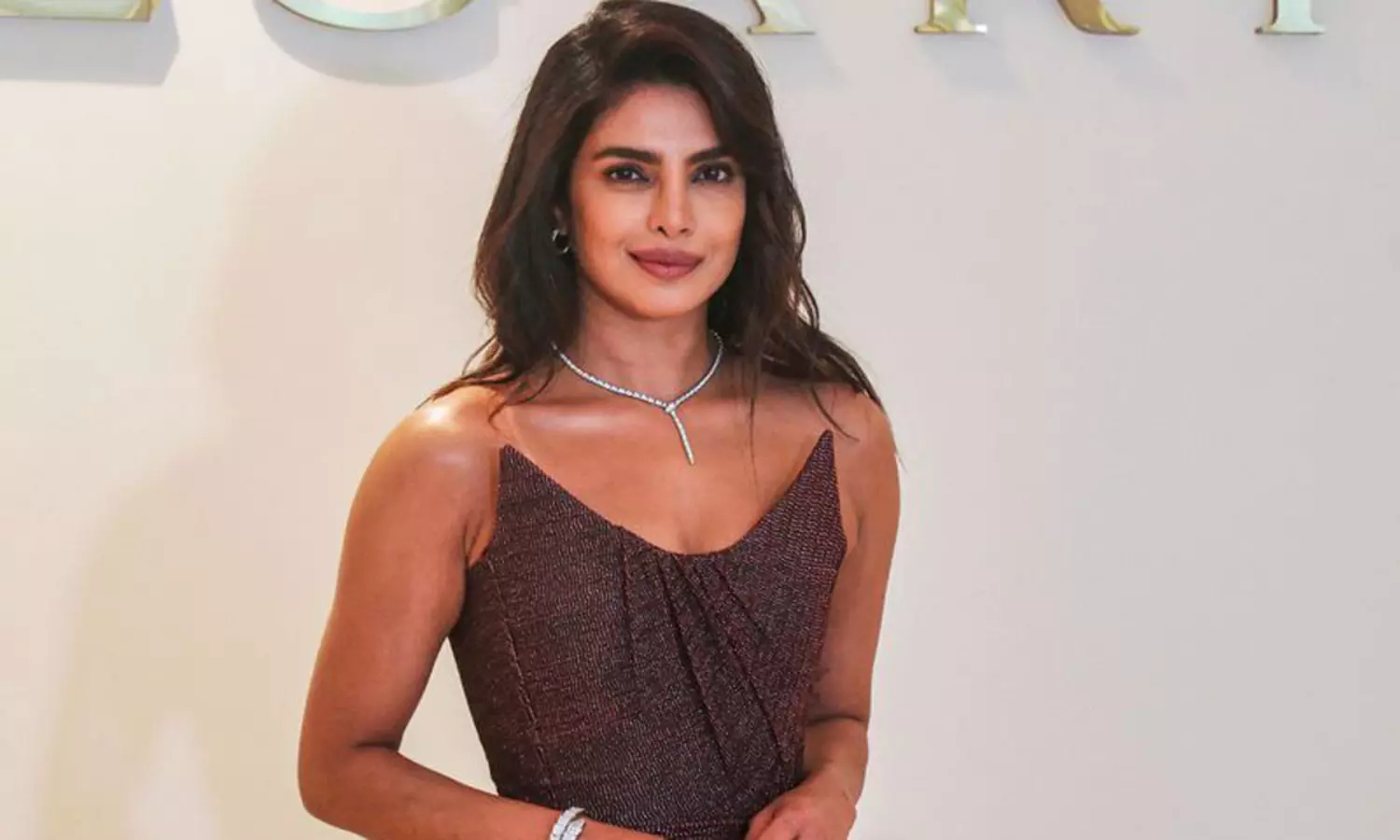 క్రిస్మస్ పాటను ఖూనీ చేసిందంటూ పీసీపై ఫైర్ క్రిస్మస్ పాటను ఖూనీ చేసిందంటూ పీసీపై ఫైర్