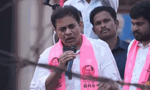 రేవంత్ రెడ్డి కుర్చీని మడతపెట్టి..! కేటీఆర్ హాట్ కామెంట్స్ రేవంత్ రెడ్డి కుర్చీని మడతపెట్టి..! కేటీఆర్ హాట్ కామెంట్స్