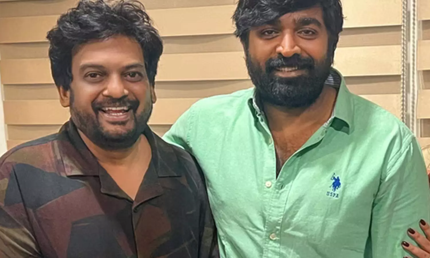 పూరీ విజయ్ సేతుపతి.. ఏం జరుగుతుంది..? పూరీ విజయ్ సేతుపతి.. ఏం జరుగుతుంది..?