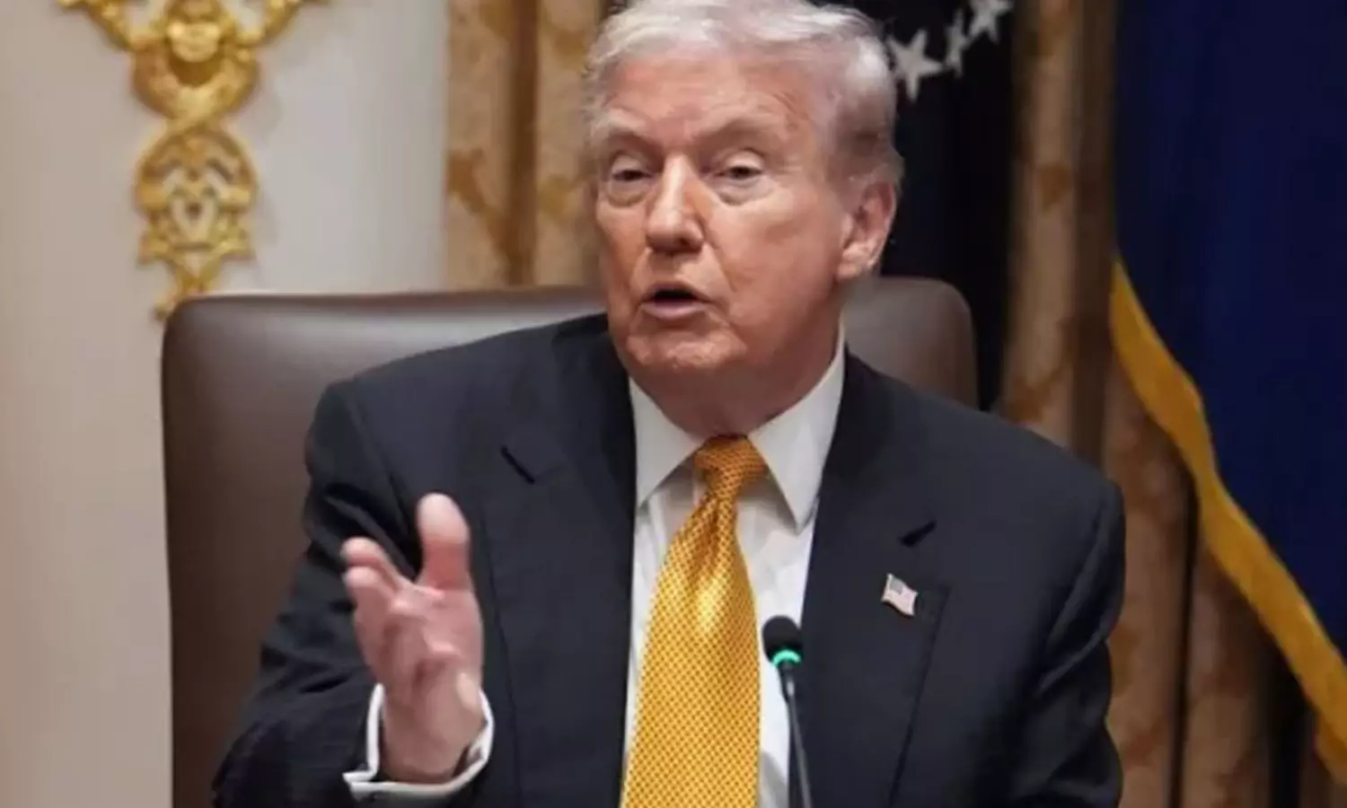 ప్రతి అమెరికన్కు $2000.. యాంటిమెంట్ పూస్తోన్న ట్రంప్ ప్రతి అమెరికన్కు $2000.. యాంటిమెంట్ పూస్తోన్న ట్రంప్