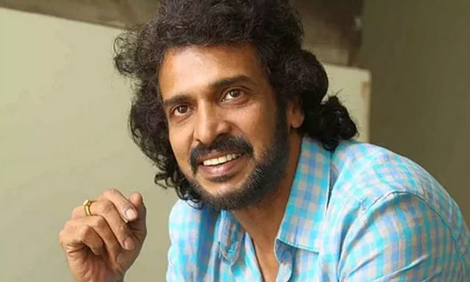 చదువుకుంటోన్న రోజుల్లోనే డైలాగ్ రైటర్ గా! చదువుకుంటోన్న రోజుల్లోనే డైలాగ్ రైటర్ గా!