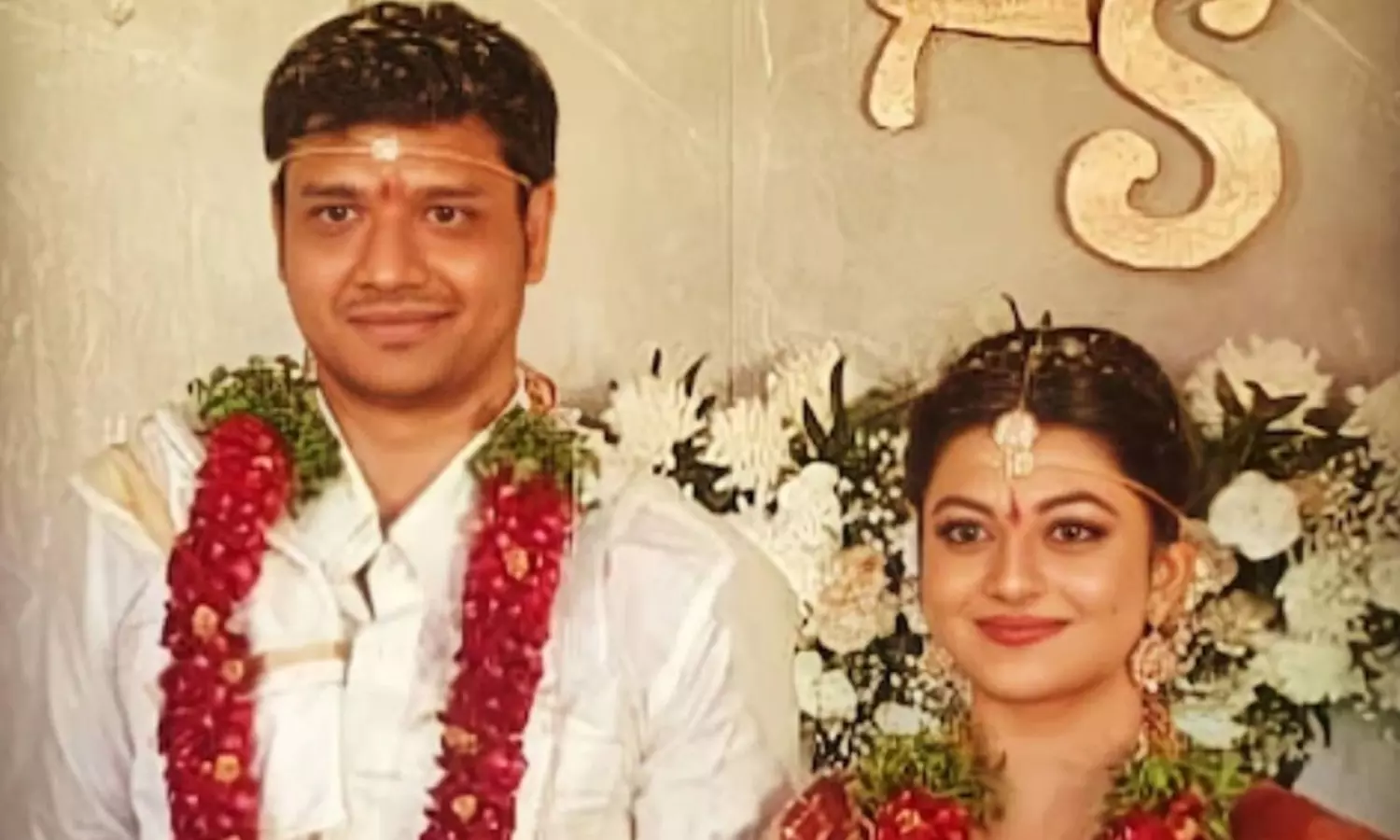 భ‌ర్త సోక్ర‌టీస్..కొడుకు ప్లేటో..ఇది ఆనంది ఫ్యామిలీ!