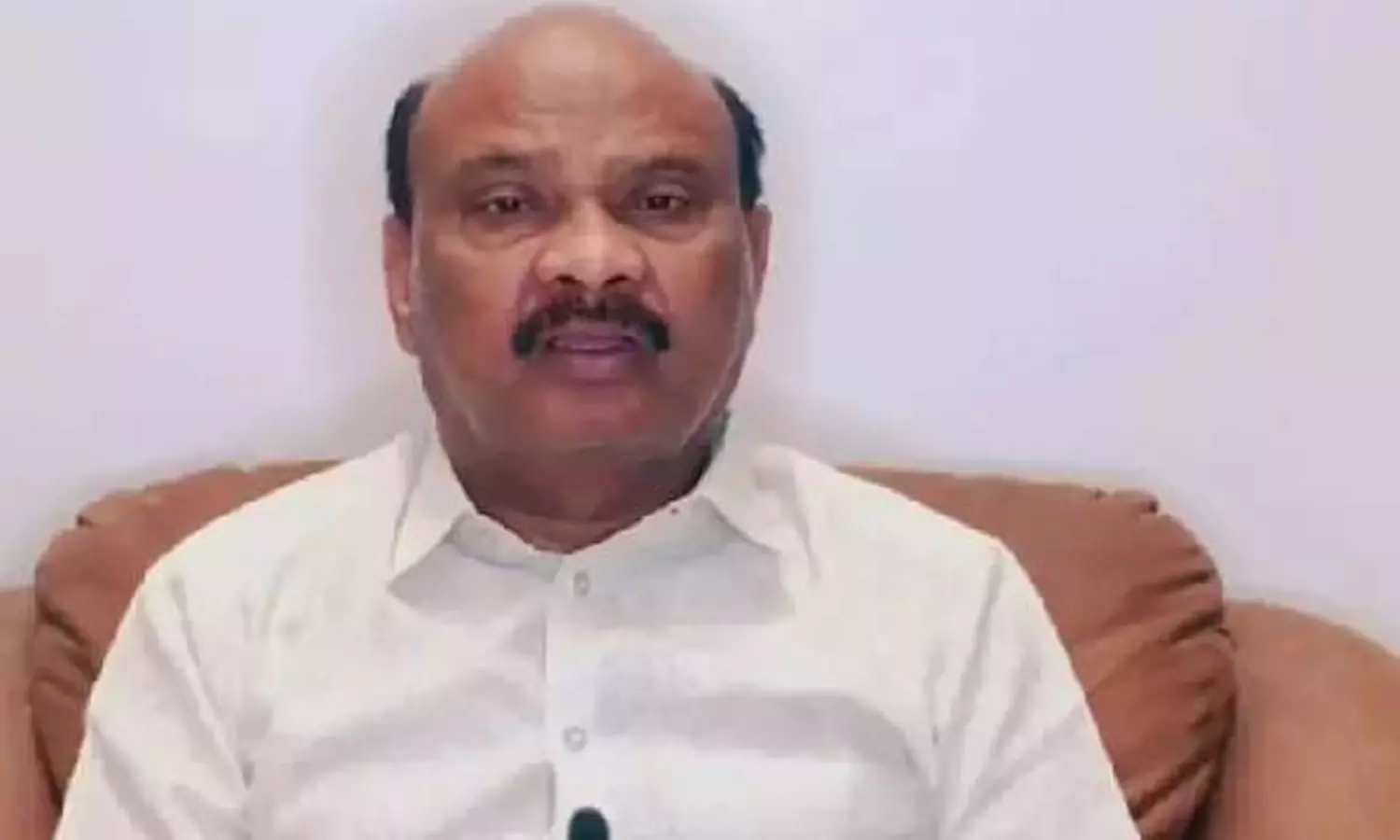 జగన్ రాకపోతే నాకు  సంబంధమేంటి ?