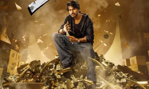 సందీప్ తో విజయ్ కొడుకు సిగ్మా.. ఏదో గట్టిగానే ప్లాన్ చేశారు