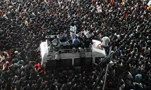 పూరి టు పుష్ప... కరూర్ తొక్కిసలాటపై సంచలన విశ్లేషణ!