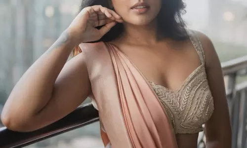 Eesha Rebba Stuns In Soft Peach Saree, Radiates Natural Elegance