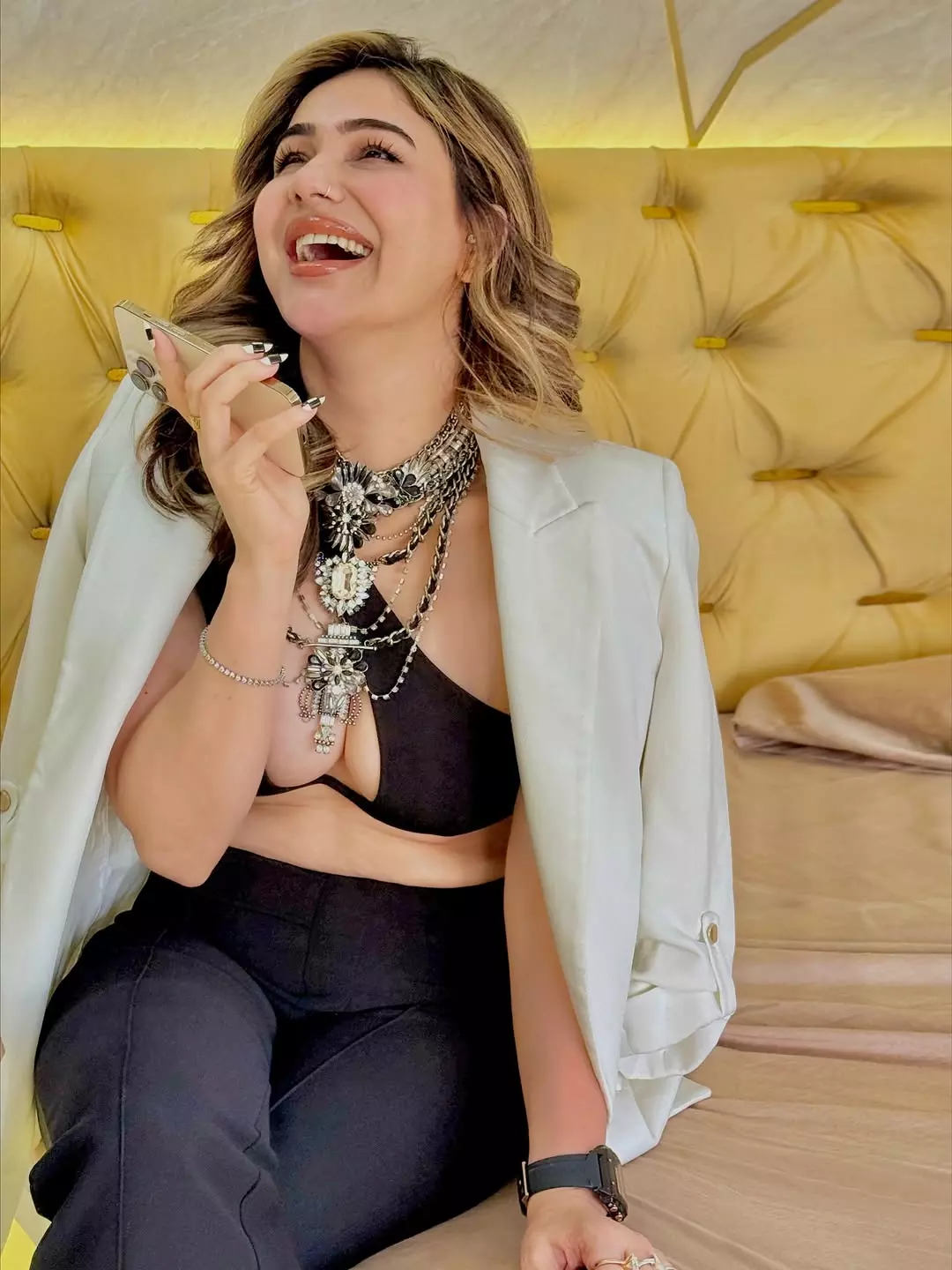 Kangna Sharma Slays in All-Black Power Look with Unstoppable Confidence