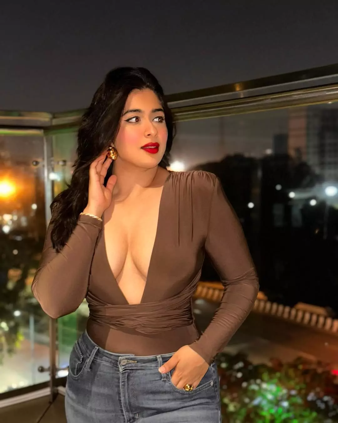 Nikita Sharma Radiates Strength and Joy in Her Latest Fitness Moment Nikita Sharma Radiates Strength and Joy in Her Latest Fitness Moment