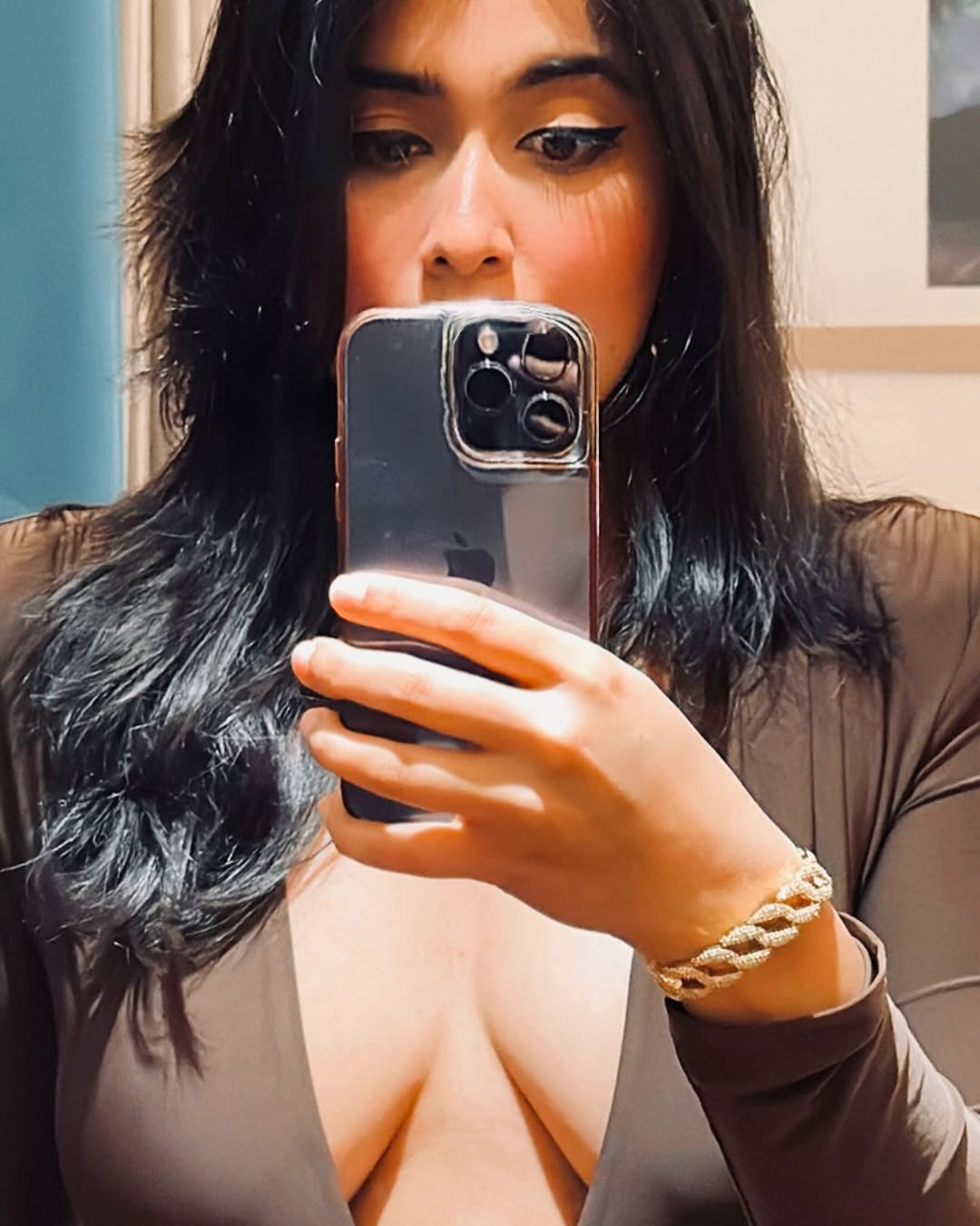 Nikita Sharma Radiates Strength and Joy in Her Latest Fitness Moment Nikita Sharma Radiates Strength and Joy in Her Latest Fitness Moment