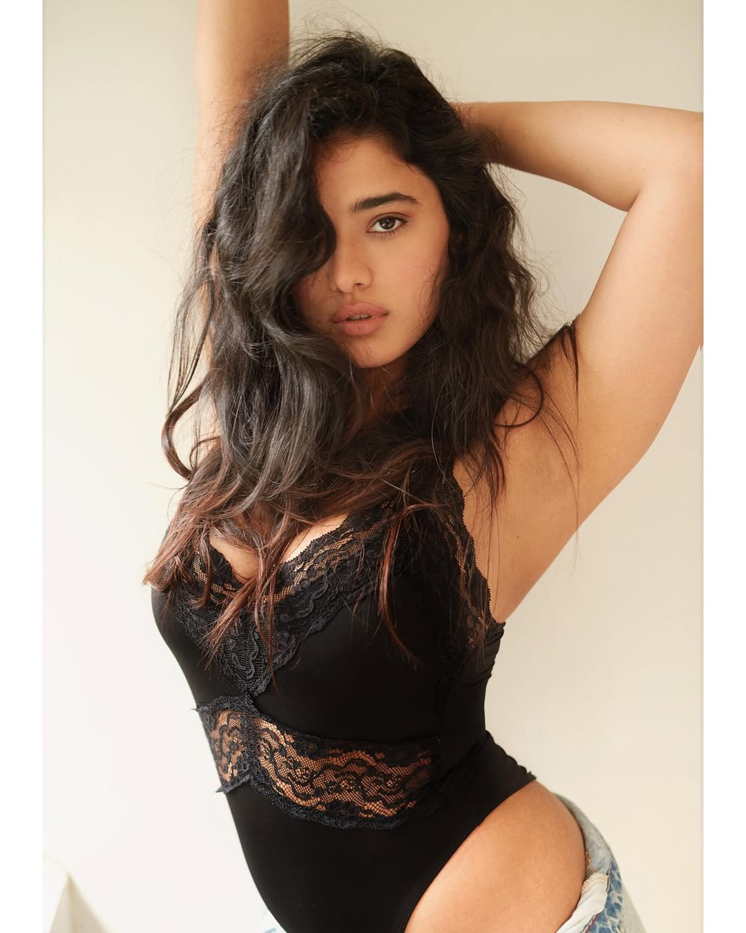 Ketika Sharma Radiates Charm and Confidence in Every Frame Ketika Sharma Radiates Charm and Confidence in Every Frame