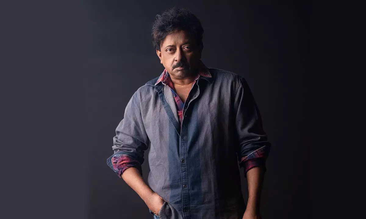 చిరుకి క్షమాపణ.. పెద్దిపై పొగడ్త.. ఇదంతా శివ కోసమేనా వర్మ?