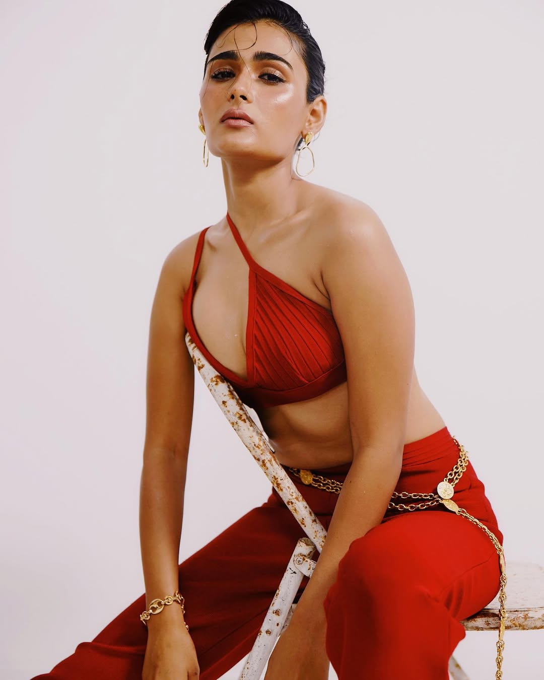 From Arjun Reddy to Fashion Icon: Shalini Pandey’s Stunning Transformation