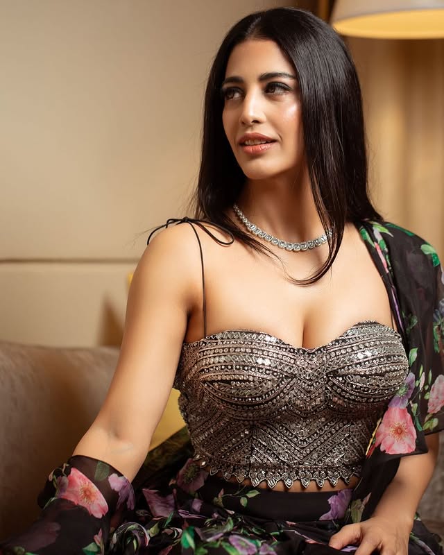 Daksha Nagarkar Captures Hearts with Her Beauty Daksha Nagarkar Captures Hearts with Her Beauty