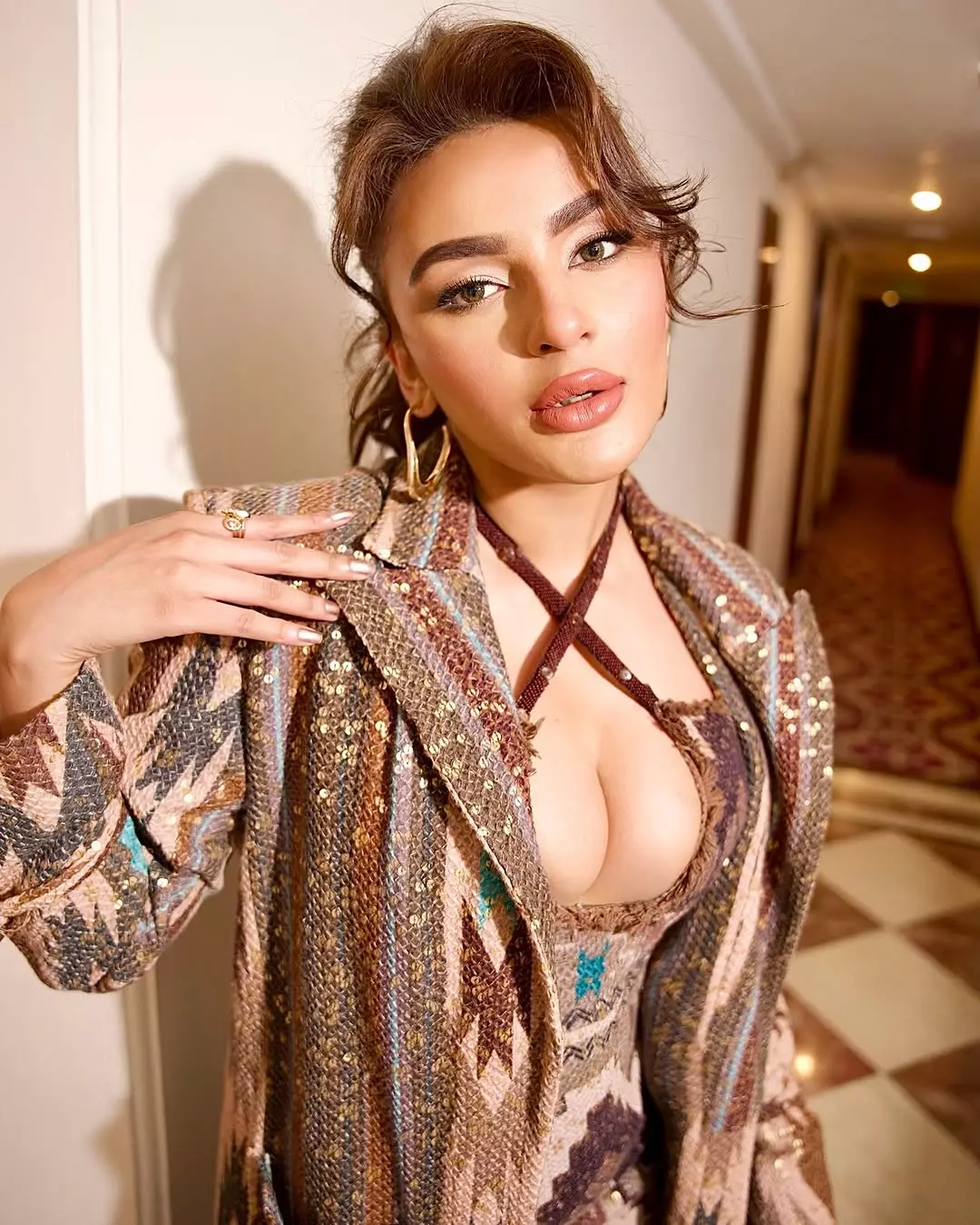 Seerat Kapoor: A Touch of Tradition, A Dash of Glamour