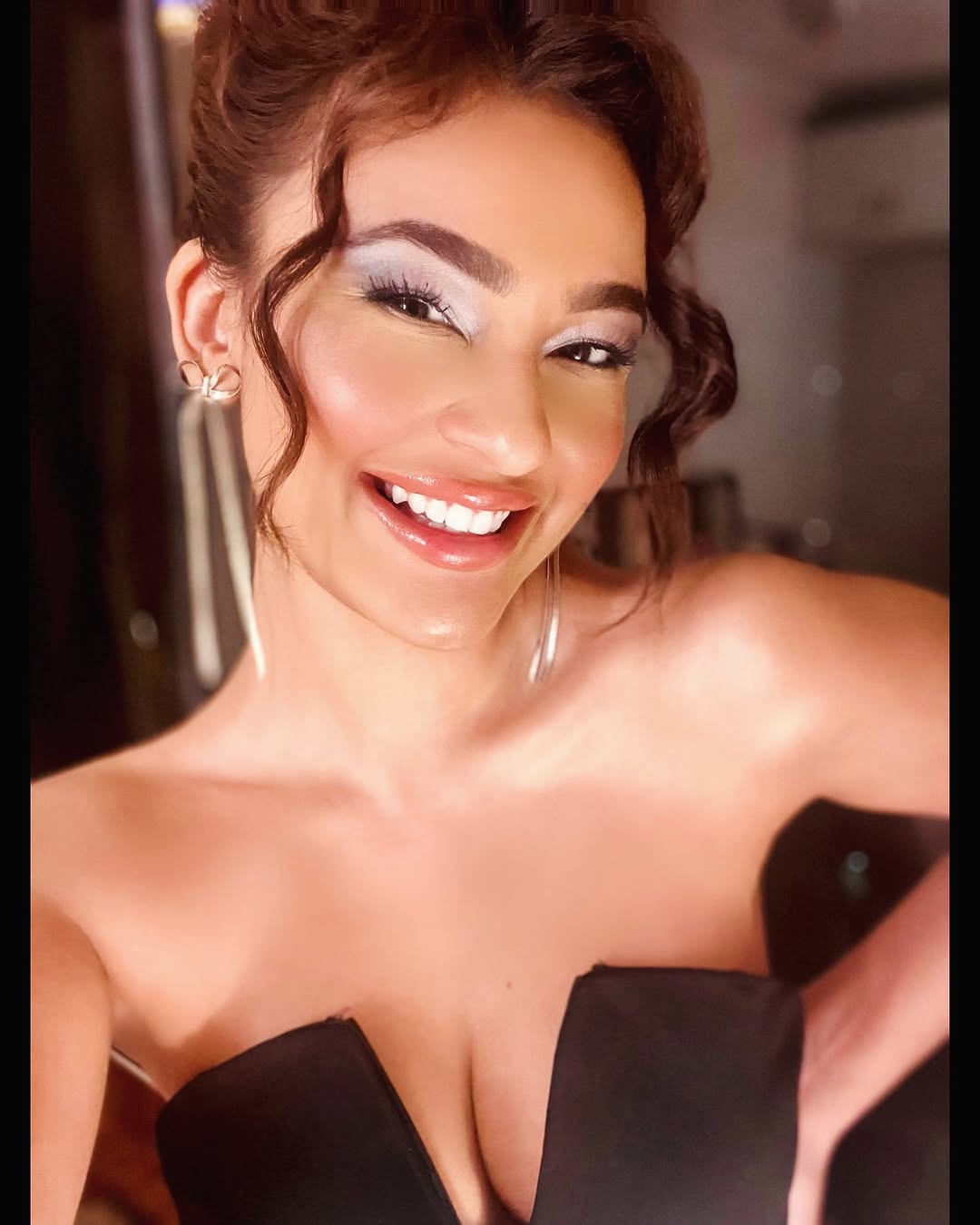 Seerat Kapoor: A Touch of Tradition, A Dash of Glamour