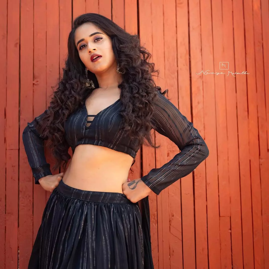 Deepthi Sunaina’s Bold Blue Takeover Deepthi Sunaina’s Bold Blue Takeover