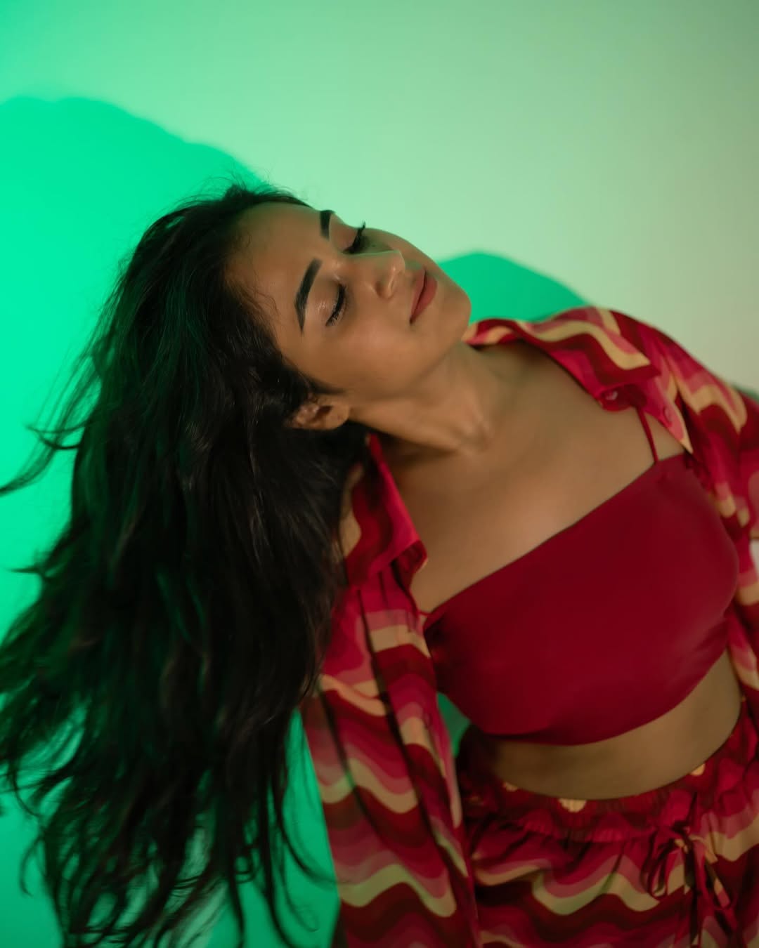 Deepthi Sunaina’s Bold Blue Takeover Deepthi Sunaina’s Bold Blue Takeover