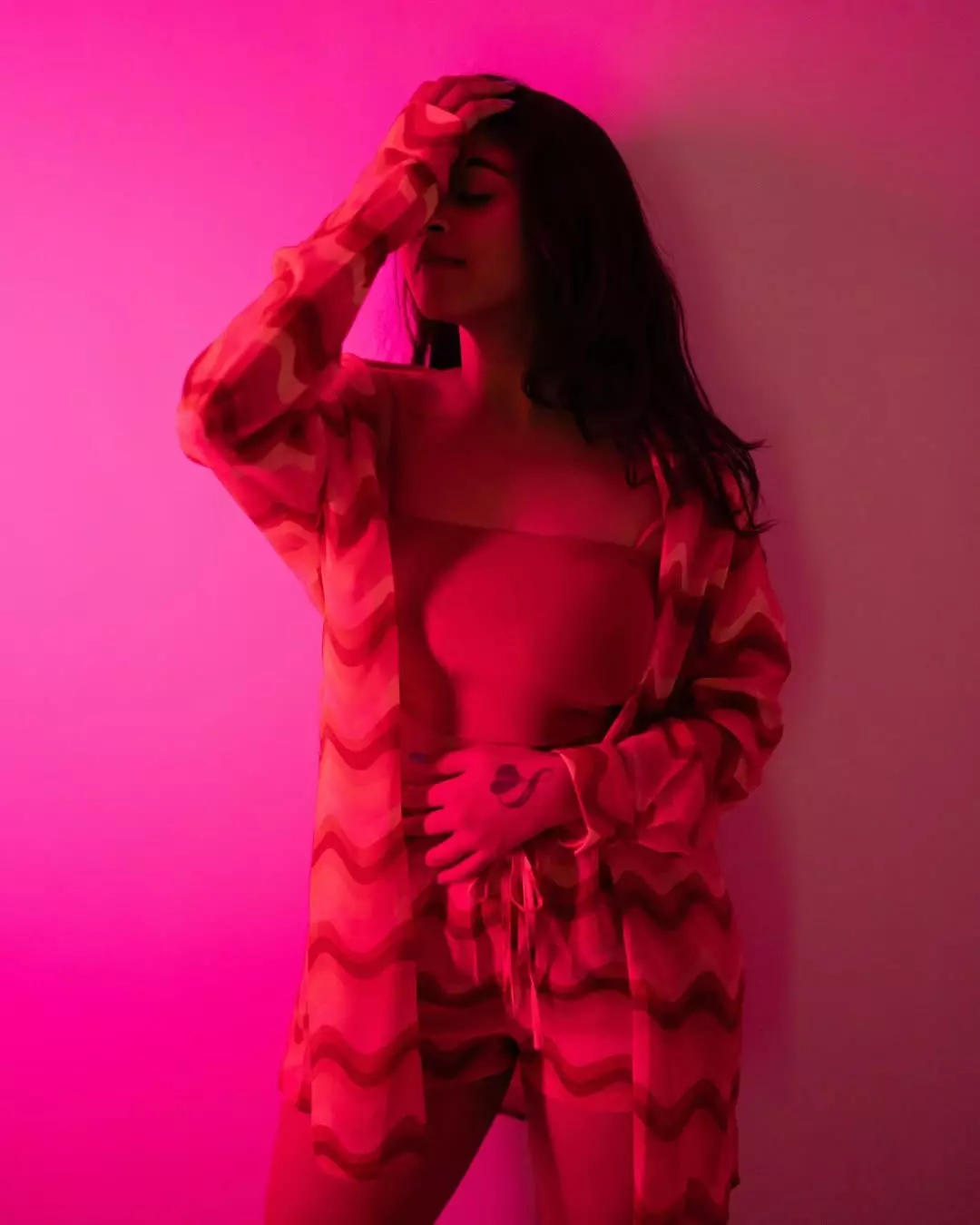 Deepthi Sunaina’s Bold Blue Takeover