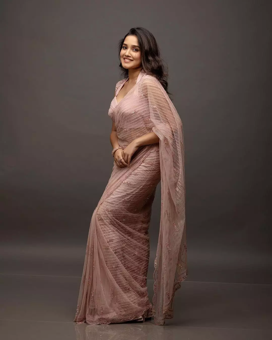 Anikha Surendran Love At Beachside Town