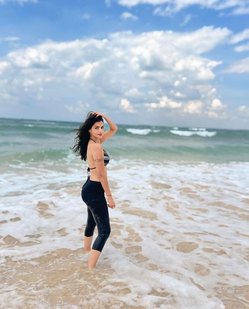 Sonali Rauts Striking Style and Screen Presence