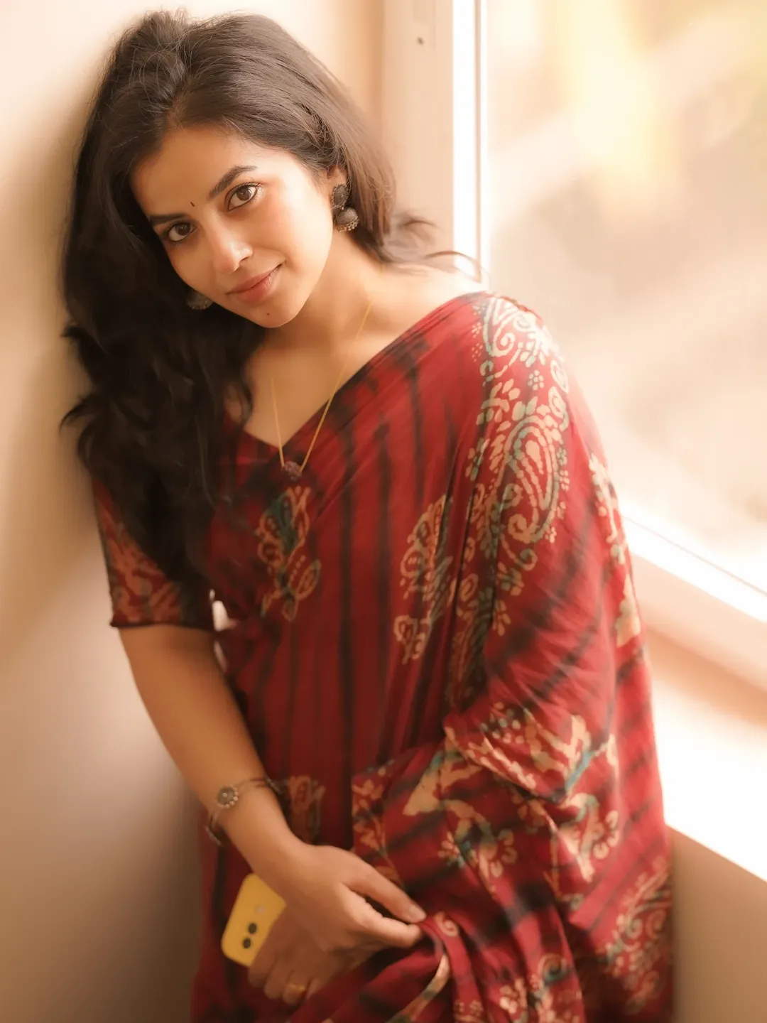 Komalee Prasad Spreads Vintage Vibes with Her 90s Playlist