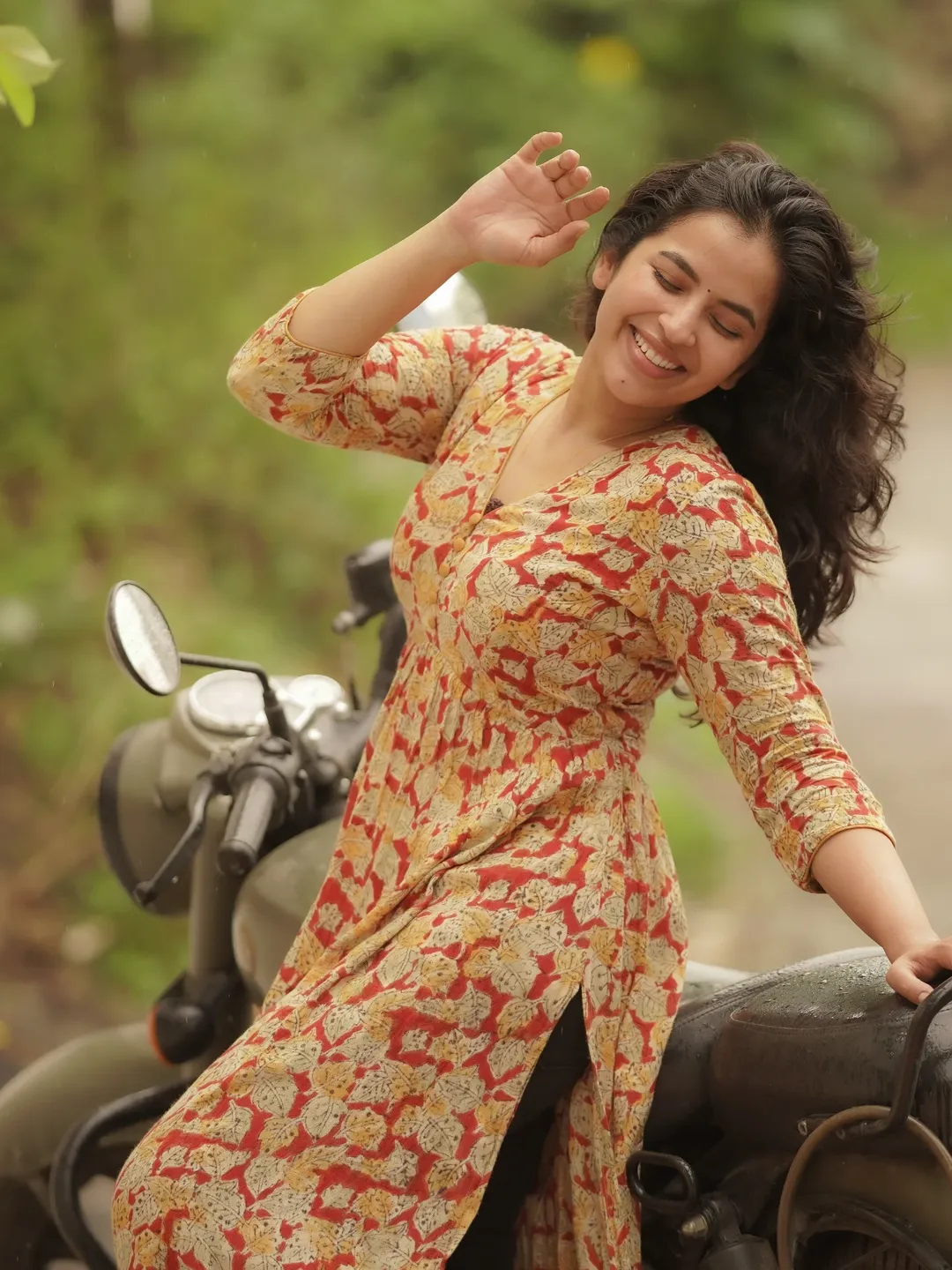 Komalee Prasad Spreads Vintage Vibes with Her 90s Playlist