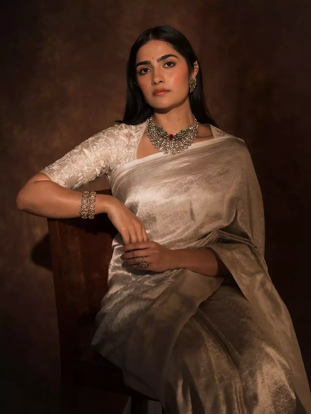 Rukmini Vasanth Stuns in Purple Silk Saree with Vintage Charm Rukmini Vasanth Stuns in Purple Silk Saree with Vintage Charm