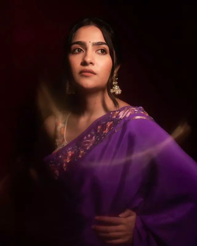 Rukmini Vasanth Stuns in Purple Silk Saree with Vintage Charm Rukmini Vasanth Stuns in Purple Silk Saree with Vintage Charm