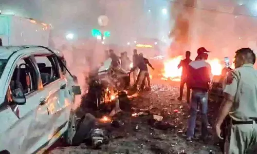 ఢిల్లీ కారు పేలుళ్లలో.. వాహన యజమాని ఎవరో తేలింది ఢిల్లీ కారు పేలుళ్లలో.. వాహన యజమాని ఎవరో తేలింది