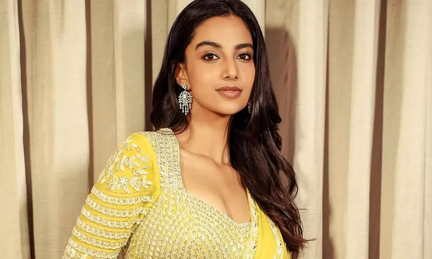 మీనాక్షి నిర్ణ‌యం క‌రక్టేనా?