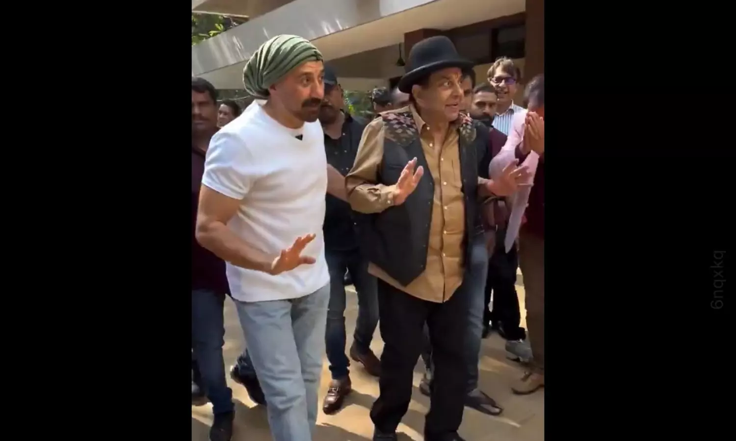 మీడియాను పొమ్మంటూ దణ్ణం పెట్టిన నటుడు మీడియాను పొమ్మంటూ దణ్ణం పెట్టిన నటుడు