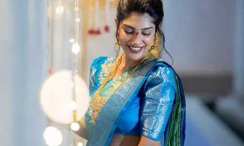 Bandaru Supritha Glows in Royal Blue Saree