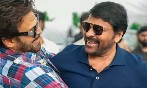 తెర మీద స్టార్స్ చిందులు.. సీట్లలో ఫ్యాన్స్ ఏమవుతారో..?