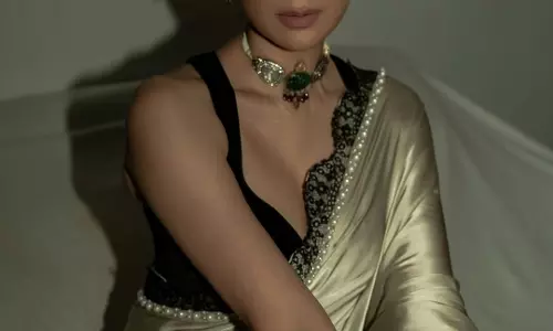 Aditi Rao Hydari Wows in Timeless Saree Look