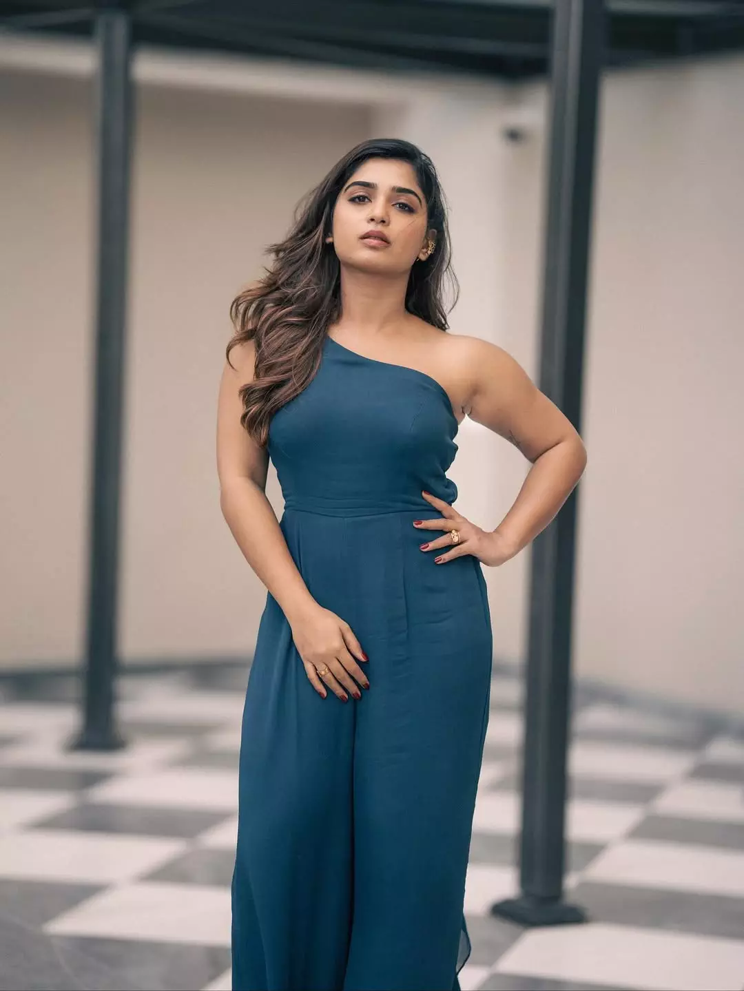 Kerala Beauty Gouri G Kishan Sets Internet Ablaze with Chic Blue Jumpsuit Kerala Beauty Gouri G Kishan Sets Internet Ablaze with Chic Blue Jumpsuit