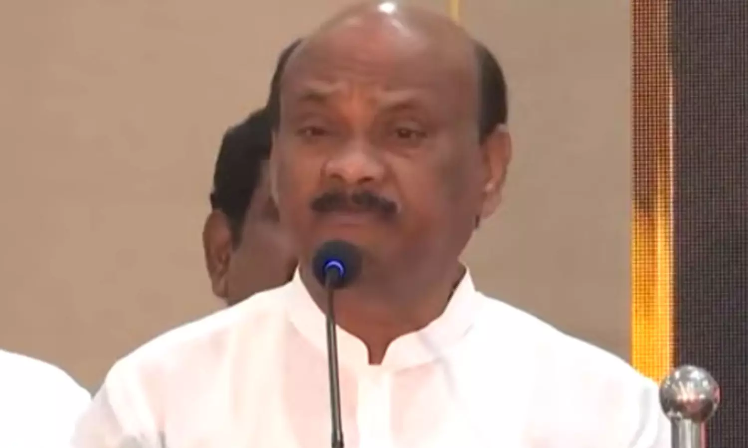 ‘రెవెన్యూ మంత్రి గారు మీరే తెలుసుకోండి..’ మంత్రి అనగానికి అయ్యన్నపాత్రుడి షాక్!