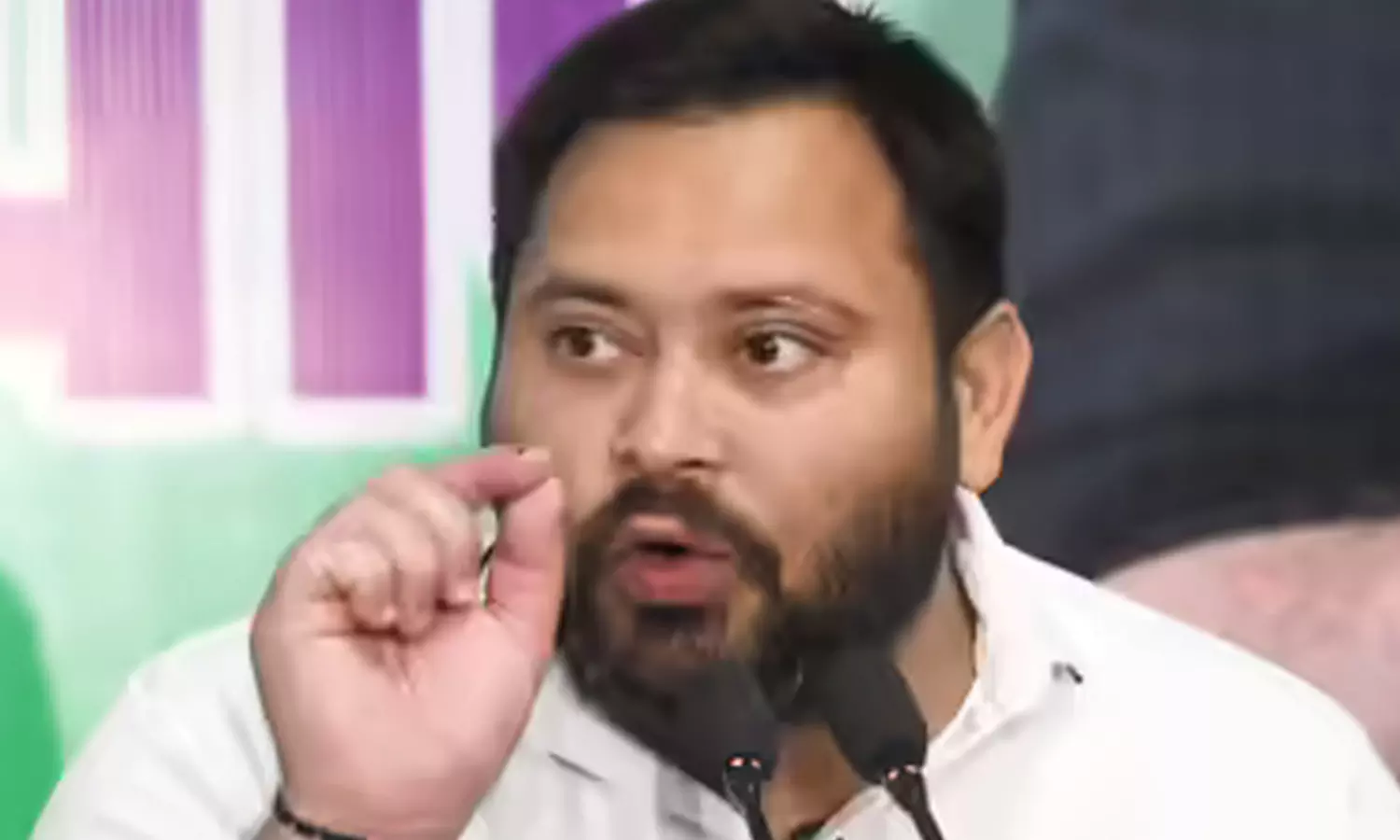 జగన్ తరువాత ఆయనకు షాక్ జగన్ తరువాత ఆయనకు షాక్