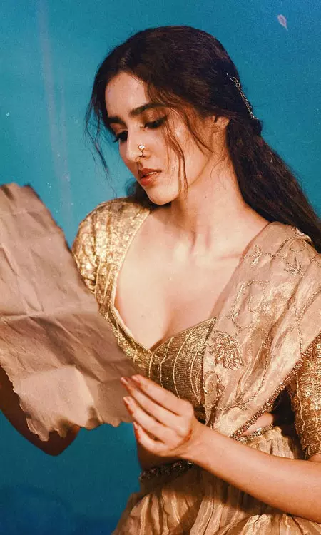 Simratt Kaurs Latest Saree Look