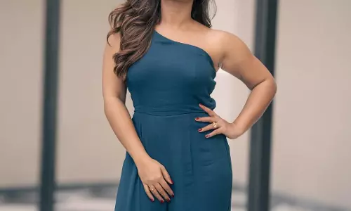 Kerala Beauty Gouri G Kishan Sets Internet Ablaze with Chic Blue Jumpsuit Kerala Beauty Gouri G Kishan Sets Internet Ablaze with Chic Blue Jumpsuit