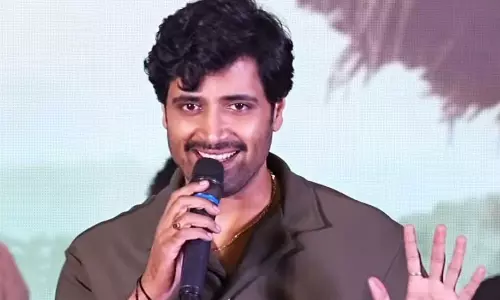 అడివి శేష్ డెకాయిట్.. లైఫ్ లో ఇదే ఫస్ట్ టైమ్..