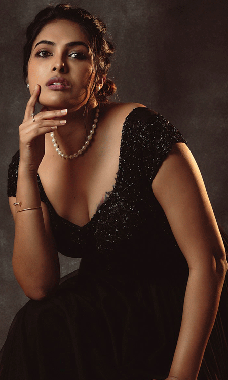 divi vadthya shines as bigg boss telugu star and fashion icon