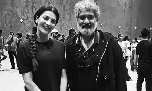 ఫ్యాన్ మూమెంట్: జక్కన్నతో శృతి!