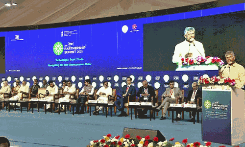 విశాఖ సదస్సు అదుర్స్... రూ.13 లక్షల పెట్టుబడులు.. 16 లక్షల ఉద్యోగాలు!