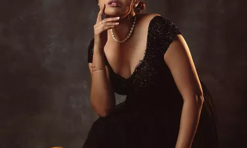 divi vadthya shines as bigg boss telugu star and fashion icon