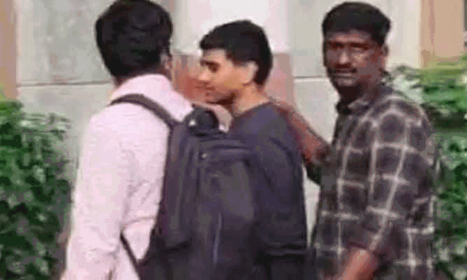 టాప్ స్టోరి: కంపెనీ సీఈవో నుంచి పైర‌సీ వ‌ర‌కూ!