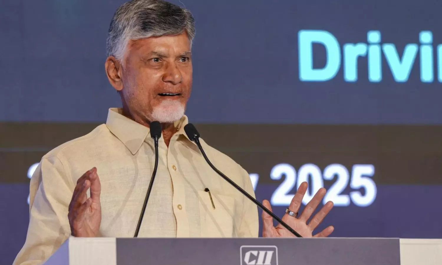 టార్గెట్ రూ.50 లక్షల కోట్లు.. చంద్రబాబు అత్యాశ!